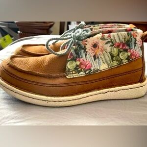 JUSTIN WOMEN'S BREEZY PECAN CASUAL SHOE